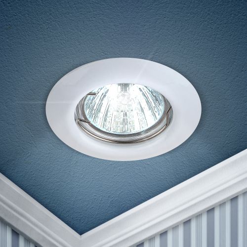 Светильник ST3 WH 50Вт MR16 12В точечный штампован. бел. ЭРА C0043801 Светильник ST3 WH 50Вт MR16 12В точечный штампован. бел. ЭРА C0043801