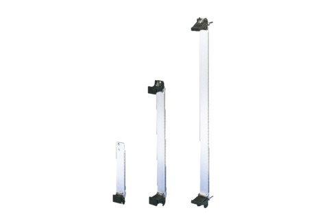 Передняя панель ЭМС с ручкой тип I 3U 8HP, 1 шт | код 3684348 | Rittal