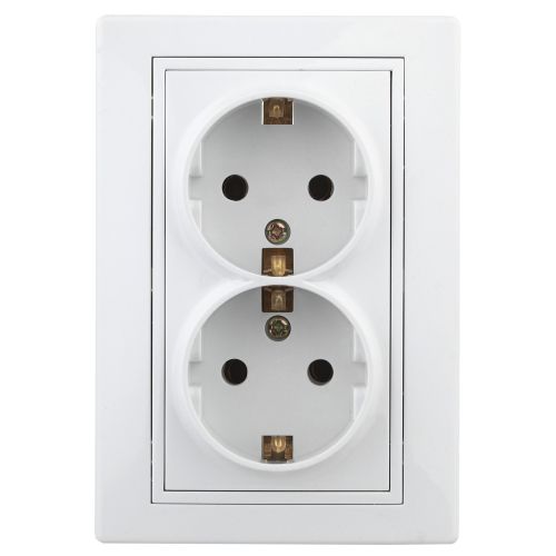 Розетка 2X2P+E Schuko, 16А-250В, СУ, б.л., Plano, белый, 1Э-205-01 | код Б0038830 | ЭРА