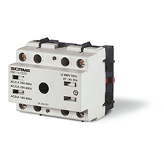 Выключатель нагрузки, 3P, 32A (25A AC3), 690VAC, габ. Y1, на дверь, без рукоятки, COMMAND | код 590.YA323R | Scame Выключатель нагрузки, 3P, 32A (25A AC3), 690VAC, габ. Y1, на дверь, без рукоятки, COMMAND | код 590.YA323R | Scame