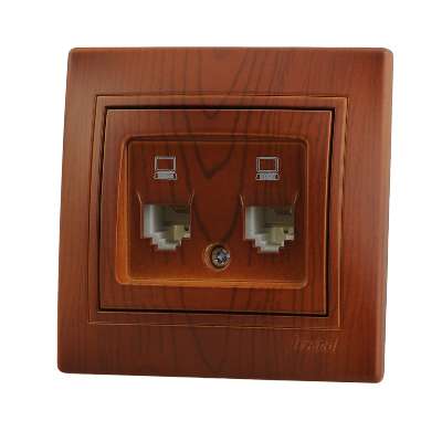 Розетка компьютерная 2-м СП Mira RJ45 сосна LEZARD 701-0801-141 Розетка компьютерная 2-м СП Mira RJ45 сосна LEZARD 701-0801-141