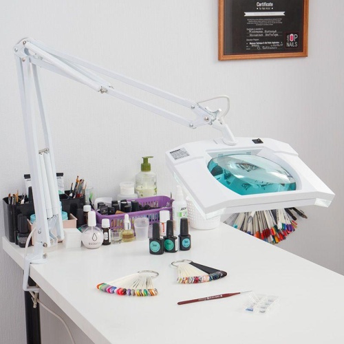 Лупа на струбцине, квадрат 3D подсветка, белая | код 31-0101 | REXANT фото 2