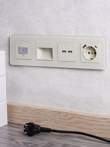 BRITE Датчик движения ДС10-1-БрКр беж. IEK | код BR-MS10-N-150-05-K10 | IEK фото 2 BRITE Датчик движения ДС10-1-БрКр беж. IEK | код BR-MS10-N-150-05-K10 | IEK фото 2