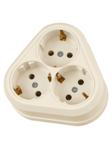 Розетка треугольная 2П+3 открытой установки IP20 16A сл.кость Ладога TDM | код SQ1801-0238 | TDM