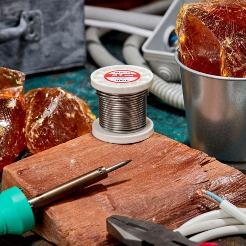 Припой с канифолью ПОС-61, 100г, 2мм, (олово 61%, свинец 39%), катушка | код 09-3173 | REXANT фото 2 Припой с канифолью ПОС-61, 100г, 2мм, (олово 61%, свинец 39%), катушка | код 09-3173 | REXANT фото 2