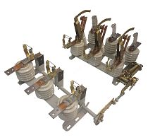 Выключатель нагрузки ВНА/ТЕ-П(п)-10/630-ЗнП (ПКТ-102)без приводов и вилок | код 3182464 | ЗАВОД ИНТЕГРАЛ