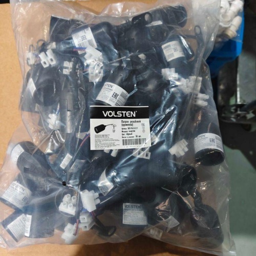 Патрон резьбовой V03-PА-B-E27 E27 220В 4А пласт. времен. черн. Volsten 12240 фото 3 Патрон резьбовой V03-PА-B-E27 E27 220В 4А пласт. времен. черн. Volsten 12240 фото 3