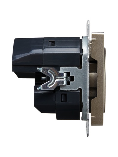 Розетка BRITE РЮш10-1-БрШ 16А с USB A+A 2.1А с заземл. защ. шторки шампань | код. BR-R14-16-U21-D21-K37 | IEK фото 8 Розетка BRITE РЮш10-1-БрШ 16А с USB A+A 2.1А с заземл. защ. шторки шампань | код. BR-R14-16-U21-D21-K37 | IEK фото 8