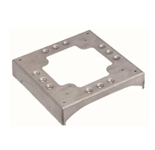 Connect Цоколь для соединитель напольного кабель-каналала с 3 перфорациями 85x18мм и 1 вырезом 130х18мм алюминий | код KTA813-8 | Simon Connect Цоколь для соединитель напольного кабель-каналала с 3 перфорациями 85x18мм и 1 вырезом 130х18мм алюминий | код KTA813-8 | Simon