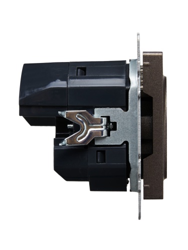 BRITE Роз. с з/к/ш 16А с USB A+C 18Вт РЮш11-1-БрТБ бр. IEK | код BR-R14-16-U22-018-K45 | IEK фото 3