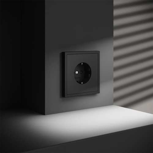Розетка 1-м СП S70 16А с заземл. защ. шторки механизм черн. матов. Voltum VLS040208 фото 4