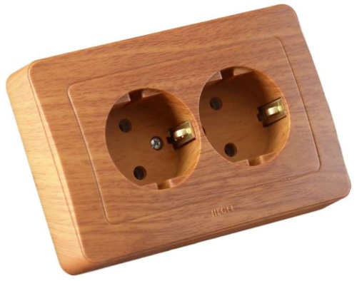 Розетка двойная скрытая с заземлением дуб | код РС16-351-05 | HEGEL