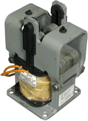 Электромагнит ЭМ33-51111 36В 50Гц, тянущее исполнение, ПВ=100%,40% , У3 | код A8014-79686819 | РЕЛЕ И АВТОМАТИКА