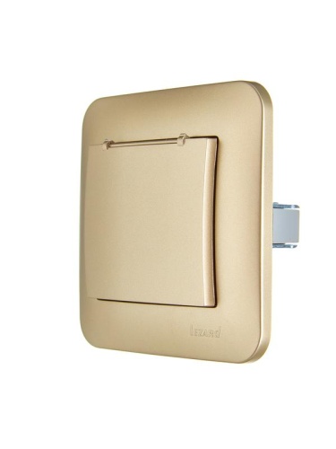 Розетка 1-м СП ASTI 16А IP20 с заземл. с крышкой термопласт в сборе золото. LEZARD 7081-3636-123В фото 4
