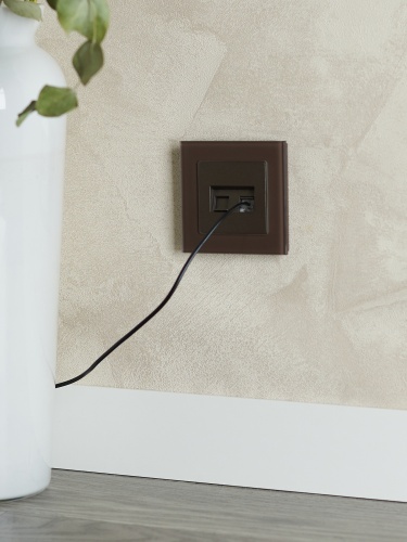 Рамка 1-м BRITE РУ-1-2-БрТБ стекло темн. бронза | код. BR-M12-G-K45 | IEK фото 7