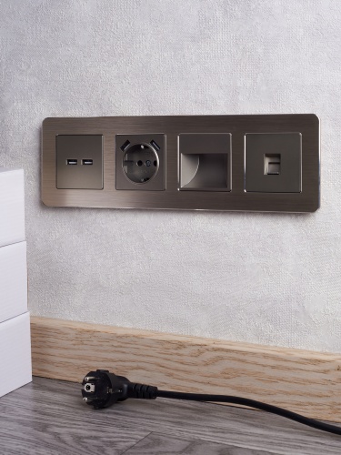 Розетка BRITE РЮш10-2-БрШ 16А с USB A+A 3.1А с заземл. защ. шторки шампань | код. BR-R14-16-U21-D31-K37 | IEK фото 5 Розетка BRITE РЮш10-2-БрШ 16А с USB A+A 3.1А с заземл. защ. шторки шампань | код. BR-R14-16-U21-D31-K37 | IEK фото 5