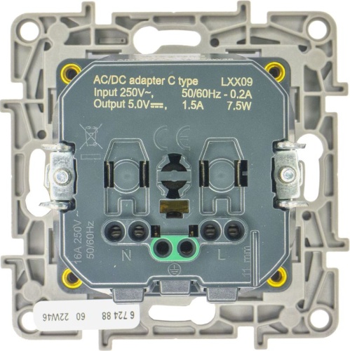 Розетка с заземлением с USB тип C - Etika - со шторками 16А 250В 1500мА 7,5Вт безвинтовые зажимы - алюминий | код 672488 | Legrand фото 2 Розетка с заземлением с USB тип C - Etika - со шторками 16А 250В 1500мА 7,5Вт безвинтовые зажимы - алюминий | код 672488 | Legrand фото 2