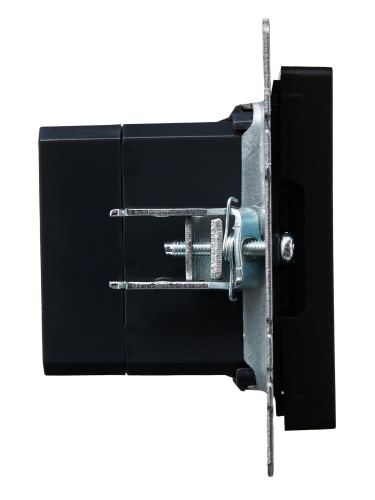 Розетка BRITE USB A+C 18Вт РЮ11-1-БрЧ черн. | код. BR-U22-018-K02 | IEK фото 7