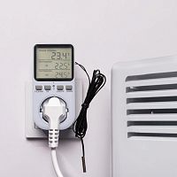 Терморегулятор цифровой 16А-01 в розетку, белый | код 51-0800 | REXANT