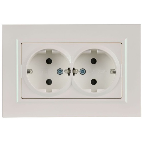 Розетка 2-м СП BRITE РСшПл12-3-БрЖ 16А в сборе с заземл. защ. шторки плоская жемчуж. IEK BR-R28-16-K36-F