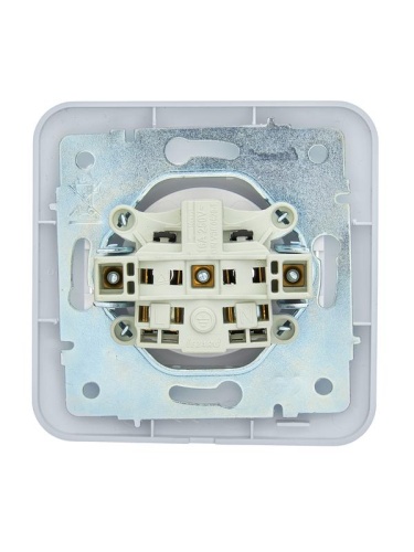 Розетка 1-м СП ASTI 16А IP20 без заземл. термопласт в сборе бел. LEZARD 7081-0202-121B Розетка 1-м СП ASTI 16А IP20 без заземл. термопласт в сборе бел. LEZARD 7081-0202-121B