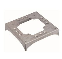 Connect Цоколь для соед. напольного кабель-каналала с 1 вырезом 85x18мм и 3 перфорациями 130х18мм алюминий | код KTA831-8 | Simon