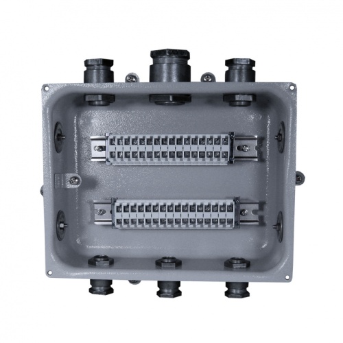 Коробка клеммная КЗН-16 У3, 16 зажимов, IP31 (заглушка металл) (ЭТ) | код ET013206 | Электротехник Коробка клеммная КЗН-16 У3, 16 зажимов, IP31 (заглушка металл) (ЭТ) | код ET013206 | Электротехник